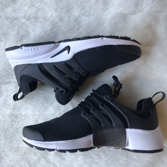 Nike Shoes - W Air Presto